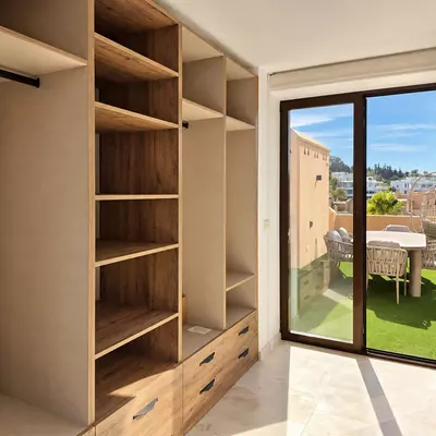 Middle Floor Apartment in Estepona