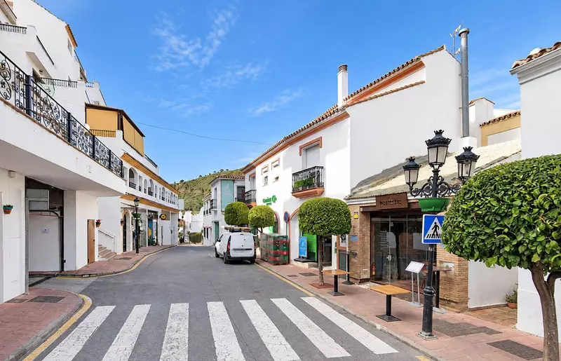 Middle Floor Apartment in Benahavís