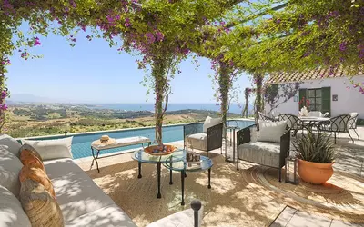 Townhouse in Casares