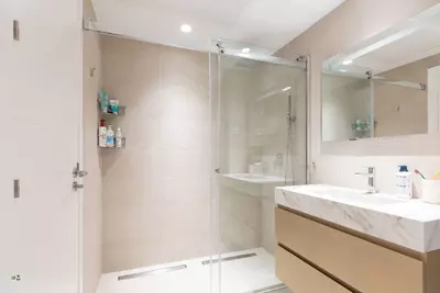 Middle Floor Apartment in Estepona