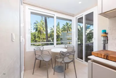 Middle Floor Apartment in Estepona