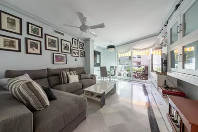 Middle Floor Apartment in Marbella
