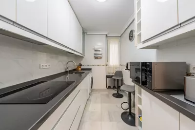 Middle Floor Apartment in Marbella