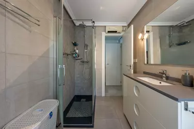 Middle Floor Apartment in Marbella