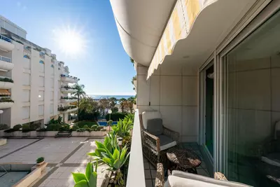 Middle Floor Apartment in Marbella