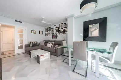 Middle Floor Apartment in Marbella