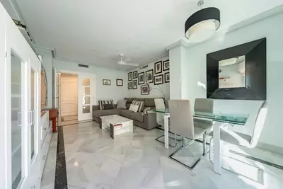 Middle Floor Apartment in Marbella