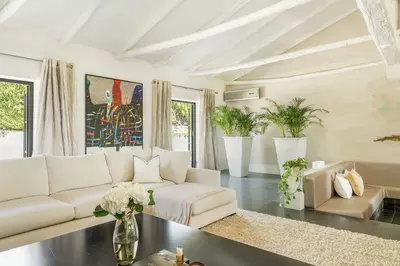 Detached Villa in El Paraiso