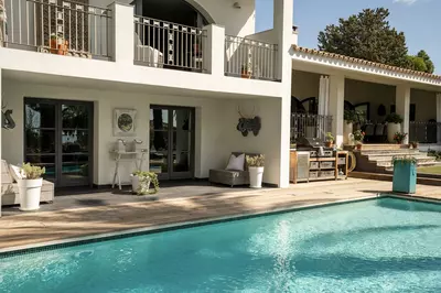 Detached Villa in El Paraiso