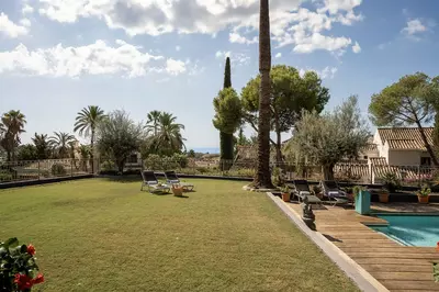 Detached Villa in El Paraiso