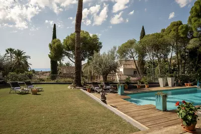 Detached Villa in El Paraiso