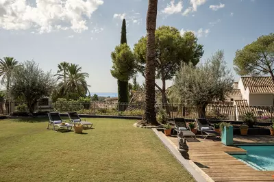 Detached Villa in El Paraiso