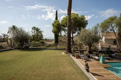 Detached Villa in El Paraiso
