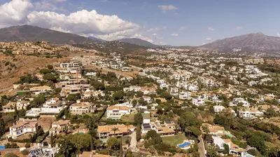 Detached Villa in El Paraiso