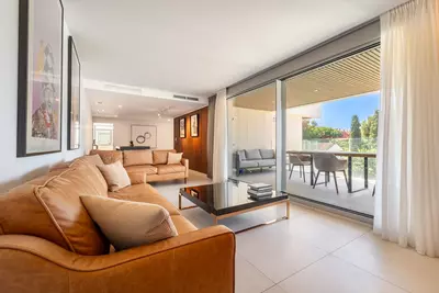 Middle Floor Apartment in Elviria