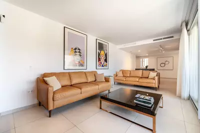 Middle Floor Apartment in Elviria
