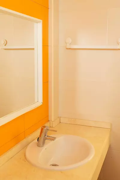 Middle Floor Apartment in Estepona
