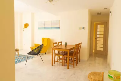 Middle Floor Apartment in Estepona