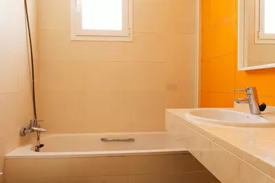Middle Floor Apartment in Estepona