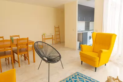 Middle Floor Apartment in Estepona