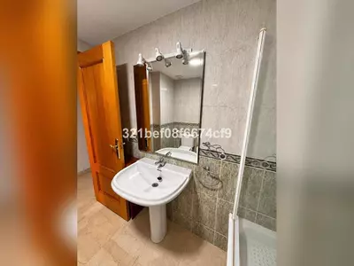 Middle Floor Apartment in Estepona