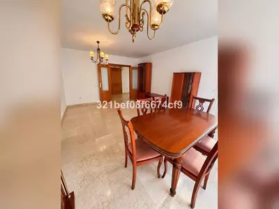 Middle Floor Apartment in Estepona