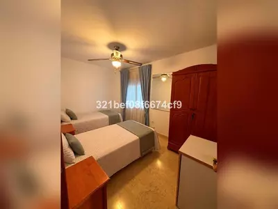 Middle Floor Apartment in Estepona