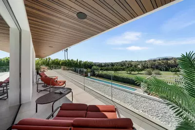 Detached Villa in Nueva Andalucía