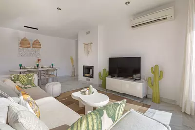 Middle Floor Apartment in Benahavís