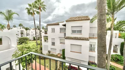 Middle Floor Apartment in Costalita