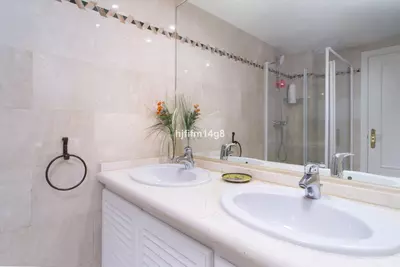 Penthouse in Nueva Andalucía