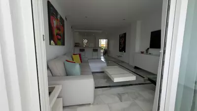 Middle Floor Apartment in Puerto Banús