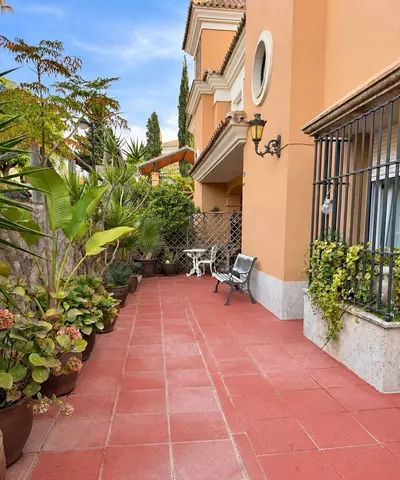 Semi-Detached House in Marbella