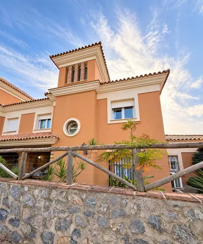 Semi-Detached House in Marbella