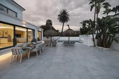 Detached Villa in Nueva Andalucía