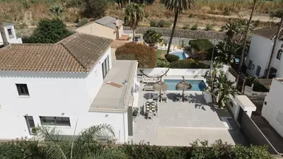 Detached Villa in Nueva Andalucía