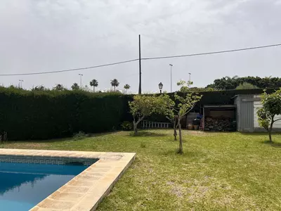Detached Villa in Selwo