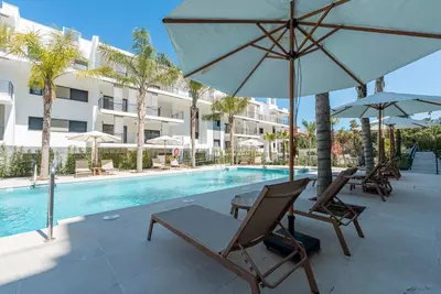 Middle Floor Apartment in Estepona