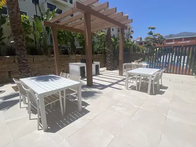 Middle Floor Apartment in Estepona