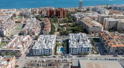 Middle Floor Apartment in Estepona