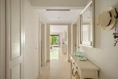 Middle Floor Apartment in Nueva Andalucía