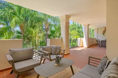 Middle Floor Apartment in Nueva Andalucía