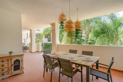 Middle Floor Apartment in Nueva Andalucía