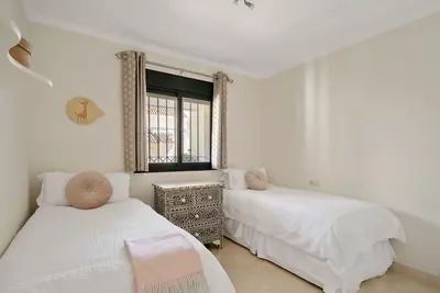 Middle Floor Apartment in Nueva Andalucía