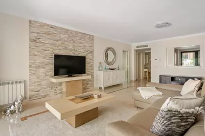 Middle Floor Apartment in Nueva Andalucía