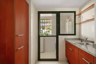 Middle Floor Apartment in Nueva Andalucía