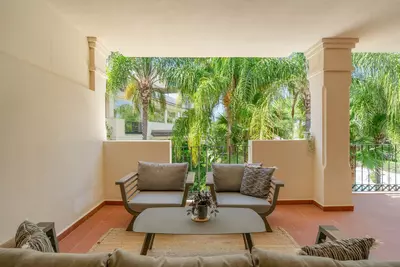 Middle Floor Apartment in Nueva Andalucía
