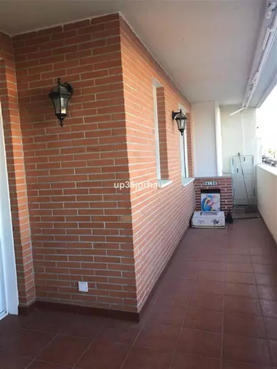 Middle Floor Apartment in Estepona