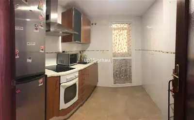 Middle Floor Apartment in Estepona