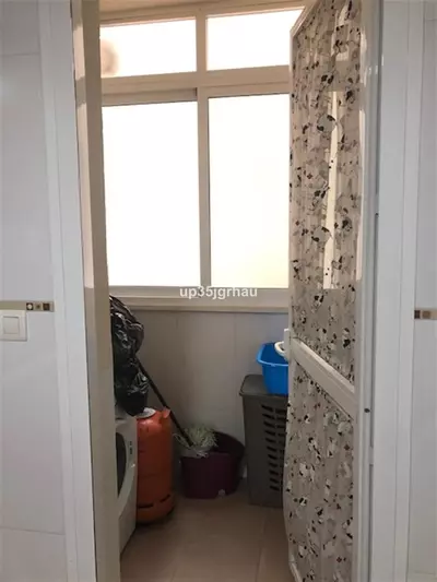Middle Floor Apartment in Estepona